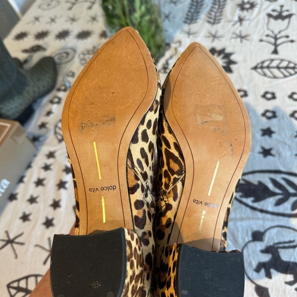 Dolce Vita Leopard Print Ankle Booties - Picture 7 of 9